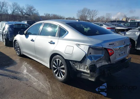 2016 Nissan Altima 2.5 Sv z USA, uszkodzony, nr VIN 1N4AL3AP6GC142635